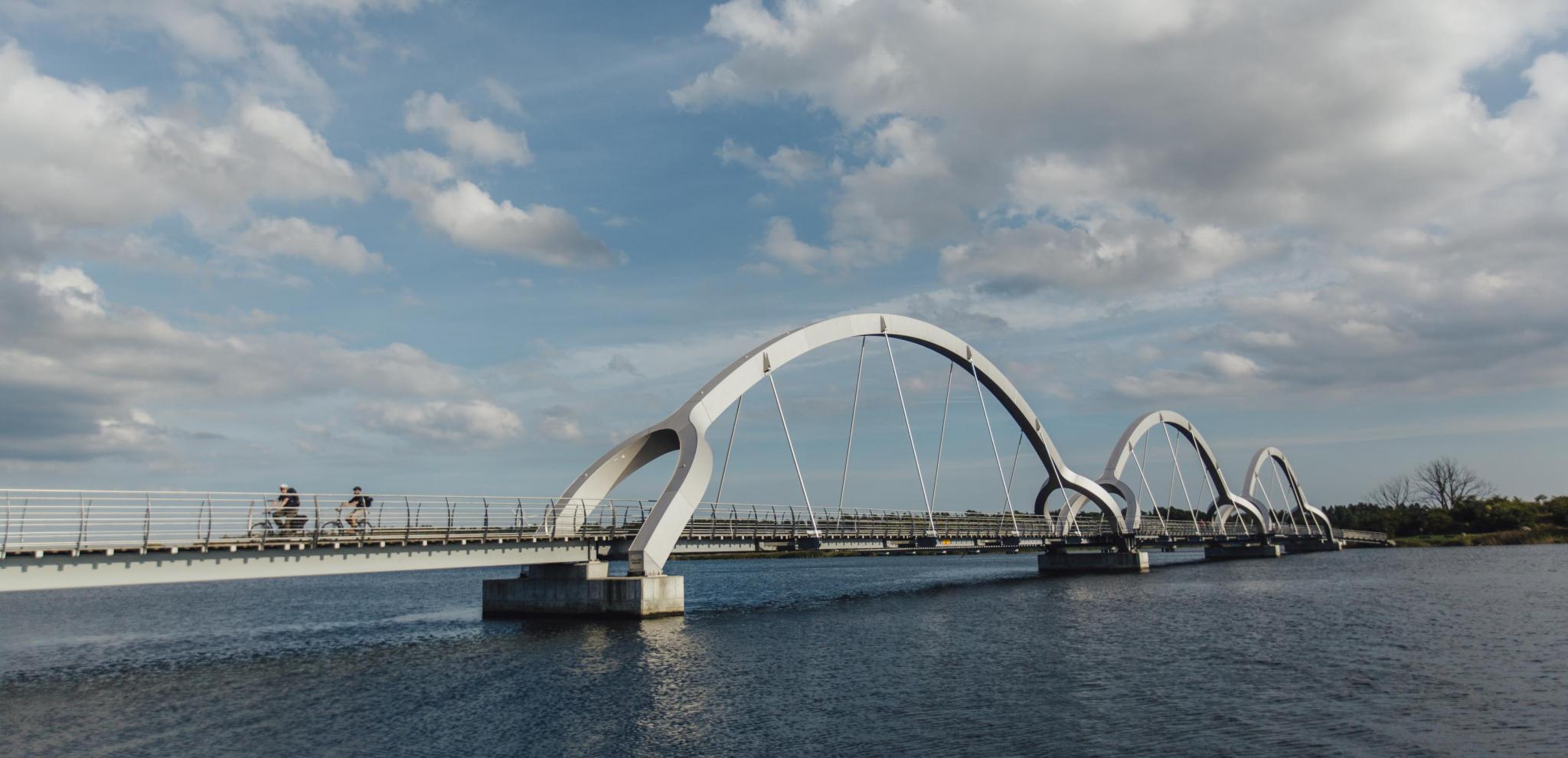 Cykling på Sölvesborgsbron i Blekinge