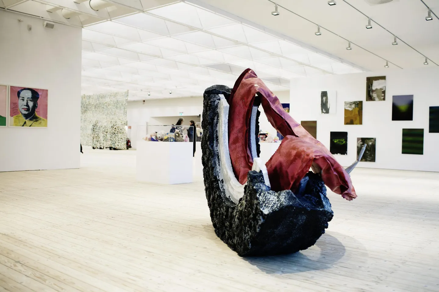 Moderne Kunstwerke in der Kunsthalle Malmö Konsthall.