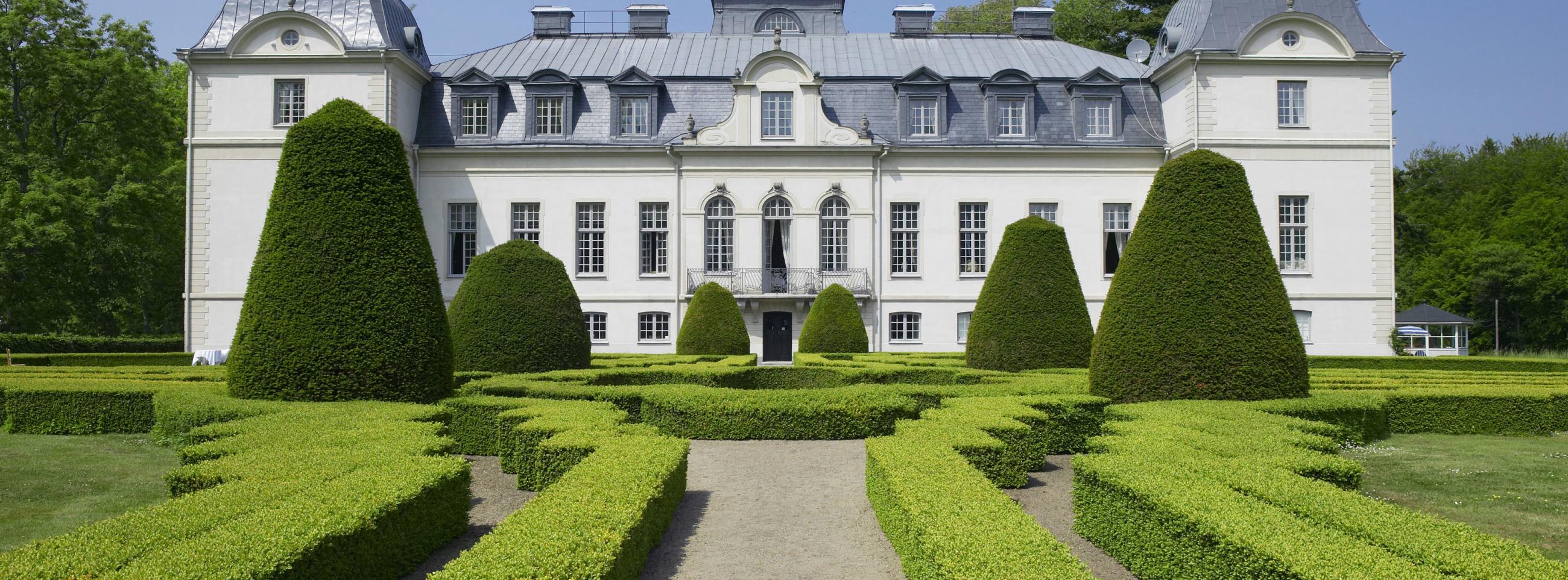 Stay at a castle in Skåne