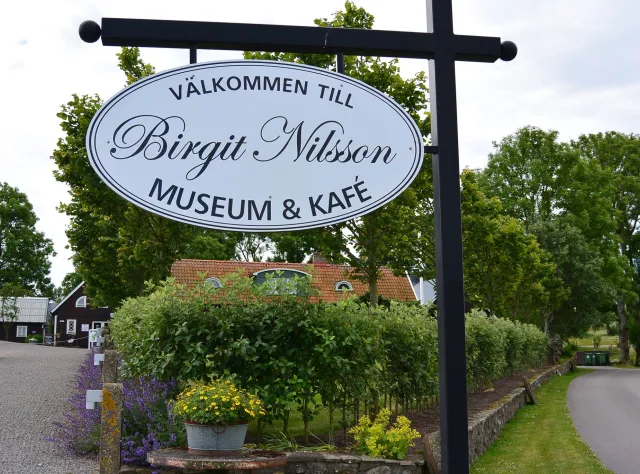 Sign to the Birgit Nilsson museum & cafe