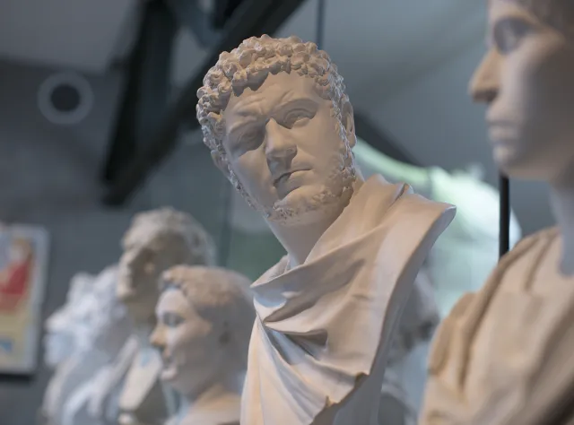 Upper body sculpture