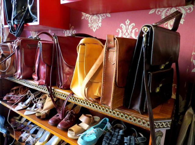 Vintage-Taschen und Vintage-Schuhe